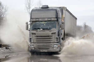 How Can Roach Law Car Accident Lawyers Help After an Accident Involving a Large Truck in Chesterfield?